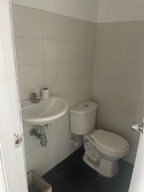 Local en  Arriendo en Perpetuo socorro, Medellín - Miniatura 7