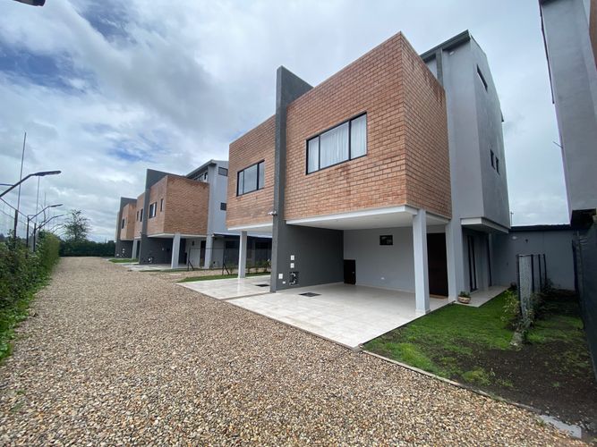 VILLA GILMA, Casas en Venta en Pueblo viejo, Cota - Miniatura 3