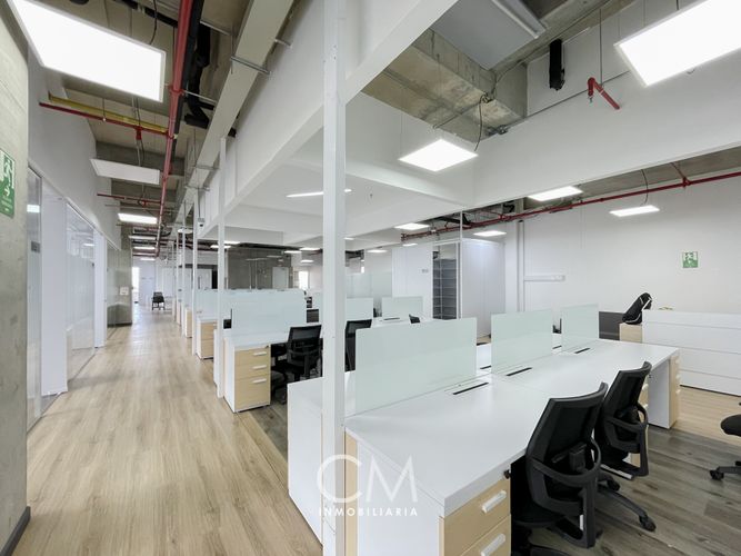 Oficina en  Arriendo en Ciudad salitre, Bogotá - Miniatura 3