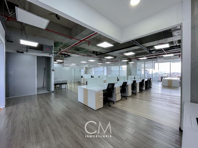 Oficina en  Arriendo en Ciudad salitre, Bogotá - Miniatura 16