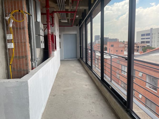 Edificio en  Arriendo en Santa barbara occidental, Bogotá - Miniatura 2