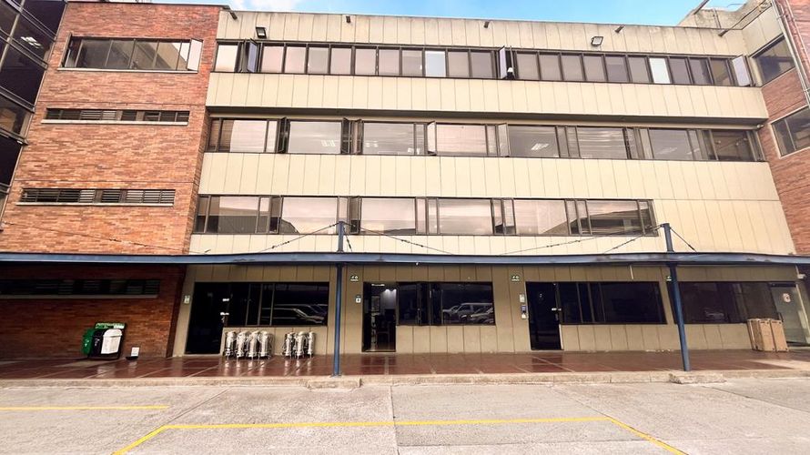 Edificio en  Arriendo en Puente aranda, Bogotá - Miniatura 2