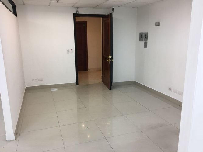 Oficina en  Arriendo en Santa barbara occidental, Bogotá - Miniatura 11