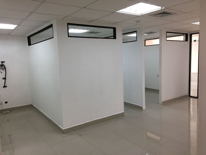 Oficina en  Arriendo en Santa barbara occidental, Bogotá - Miniatura 15