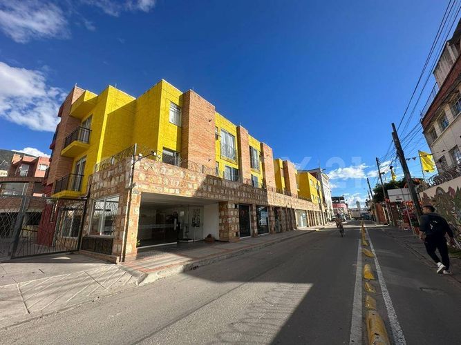 Local en venta en Bogotá - Miniatura 2