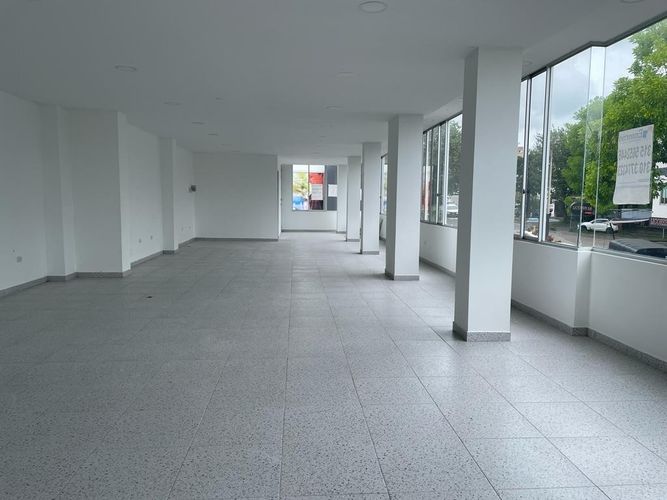 Edificio en  Venta en El poblado ii etapa, Pereira - Miniatura 2