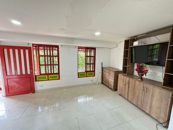 Finca en  Arriendo en Baraya, Montenegro - Imagen 1