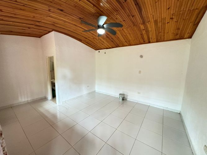 Finca en  Arriendo en Baraya, Montenegro - Miniatura 11