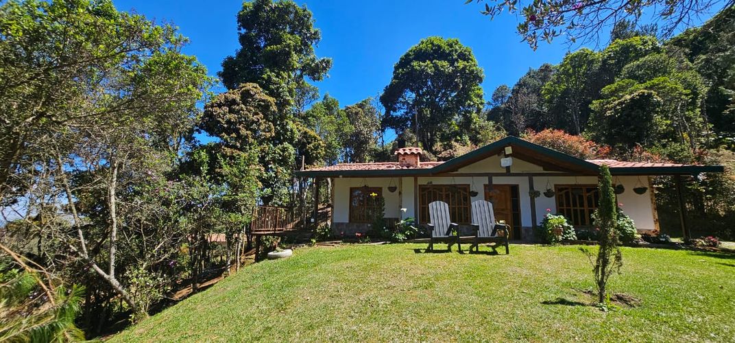 Finca en  Venta en Santa Elena, Medellín - Imagen 1
