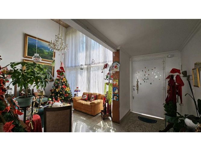 Casa en  Venta en Loma del Esmeraldal, Medellín - Miniatura 4
