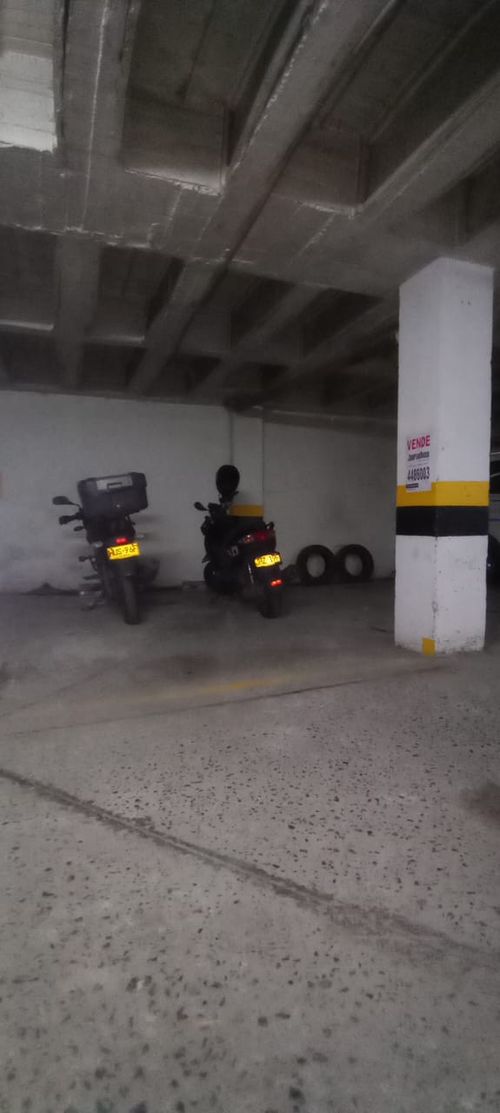 Parqueadero en venta en La america, Medellín - Miniatura 5