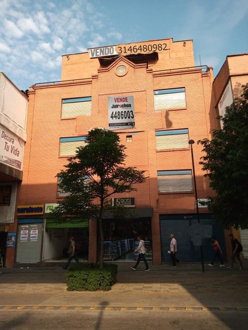 Edificio en venta en La candelaria, Medellín - Imagen 1