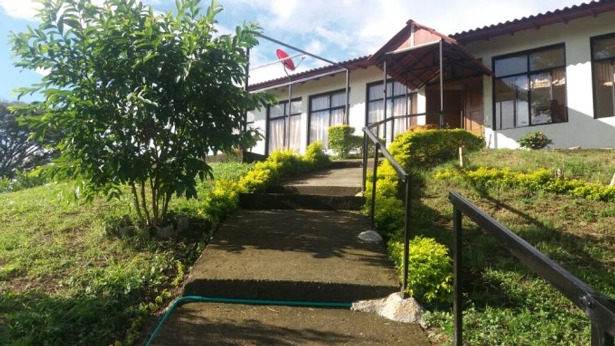 Finca en venta en Neira - Miniatura 4