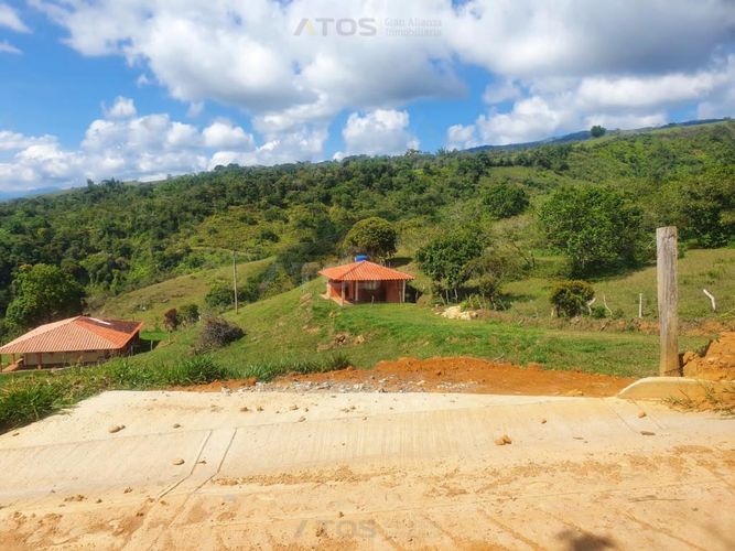 Finca en  Venta en Charala - Miniatura 4