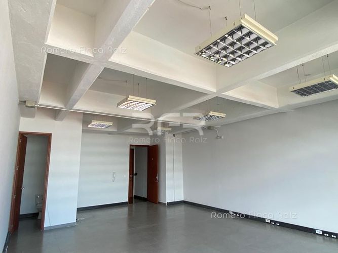 Oficina en arriendo en Chico norte, Bogotá - Miniatura 2