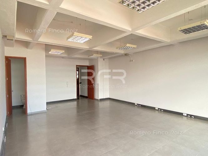Oficina en arriendo en Chico norte, Bogotá - Miniatura 4