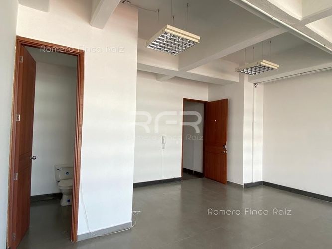 Oficina en arriendo en Chico norte, Bogotá - Miniatura 9