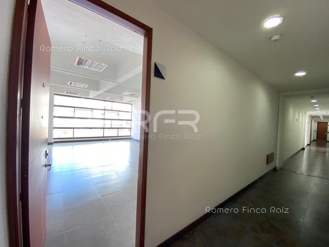 Oficina en arriendo en Chico norte, Bogotá - Miniatura 11
