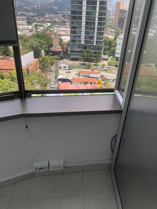 Oficina en  Arriendo en El Poblado, Medellín - Miniatura 15