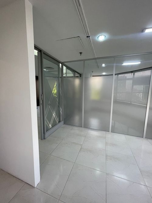 Oficina en  Arriendo en El Poblado, Medellín - Miniatura 25