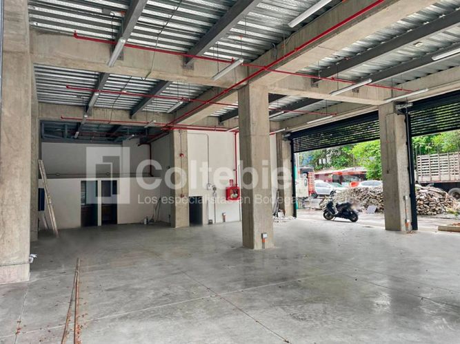 Edificio en  Venta en El Poblado, Medellín - Miniatura 3