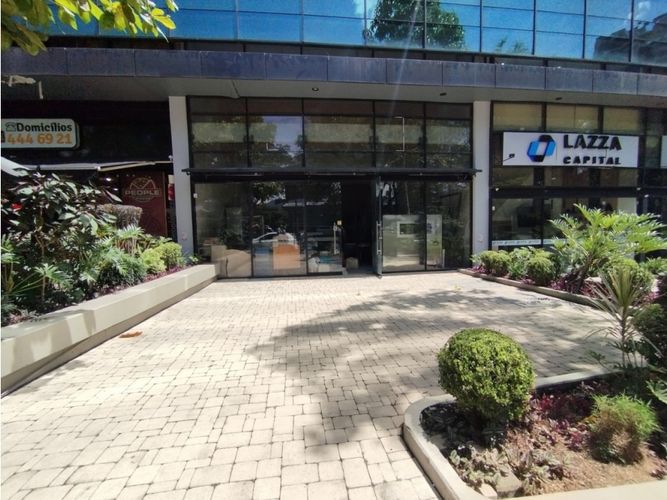 Local en  Arriendo en Milla de Oro, Medellín - Imagen 1