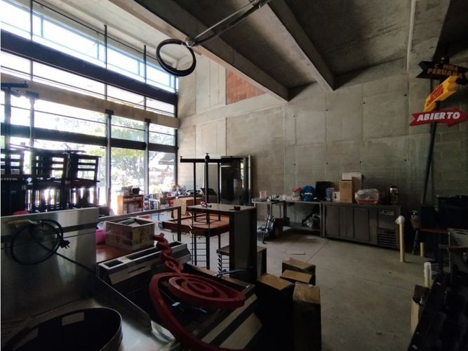 Local en  Arriendo en Milla de Oro, Medellín - Miniatura 3