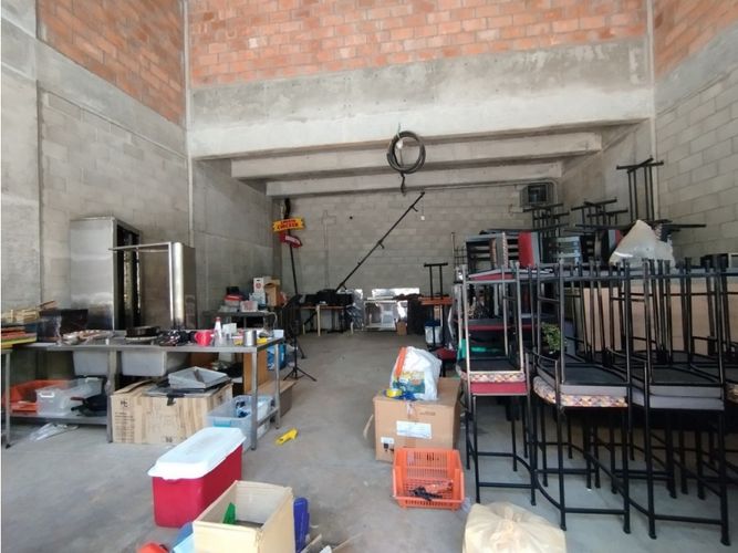 Local en  Arriendo en Milla de Oro, Medellín - Miniatura 4