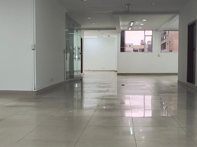 Edificio en  Arriendo en Estoril, Bogotá - Miniatura 12