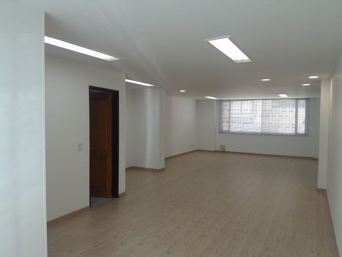 Oficina en arriendo en Chico norte, Bogotá - Miniatura 5