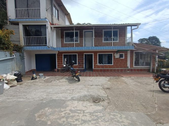 Finca en  Arriendo en Santa Elena, Medellín - Miniatura 2