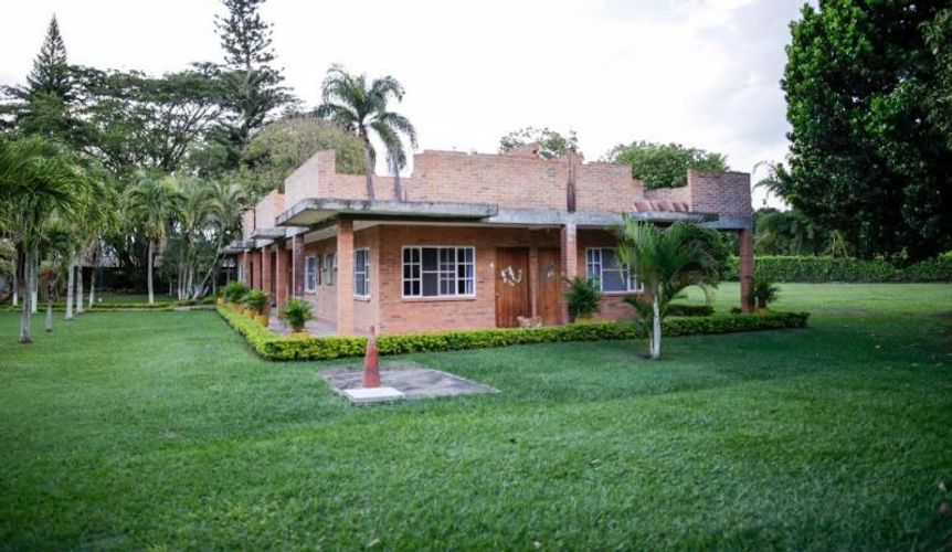 Finca en arriendo en Palmira - Miniatura 5