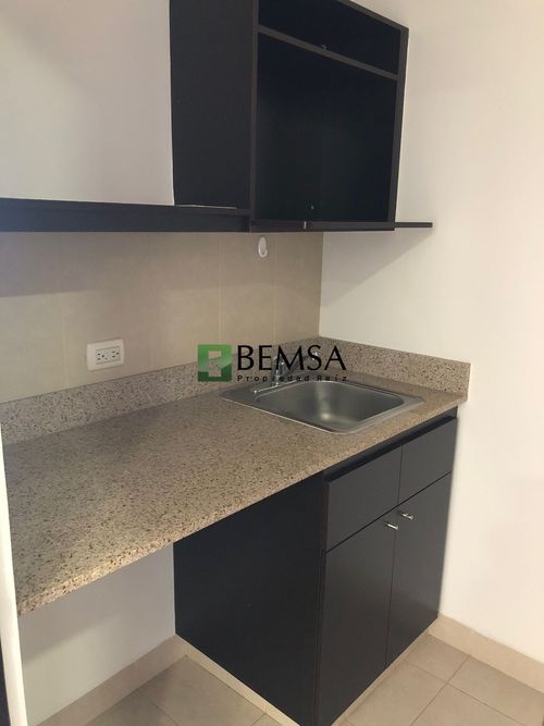 Oficina en  Arriendo en Milla de Oro, Medellín - Miniatura 9
