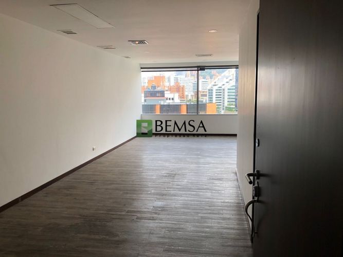 Oficina en  Arriendo en Milla de Oro, Medellín - Miniatura 11