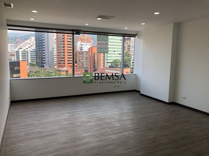 Oficina en  Arriendo en Milla de Oro, Medellín - Miniatura 12