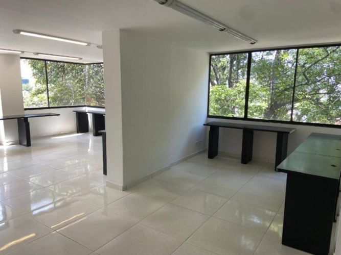 Oficina en  Arriendo en El nogal, Bogotá - Miniatura 3