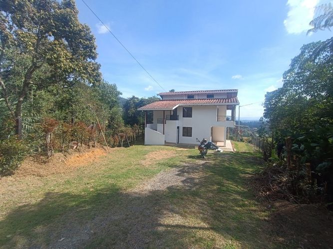 Finca en  Arriendo en Guarne - Miniatura 3