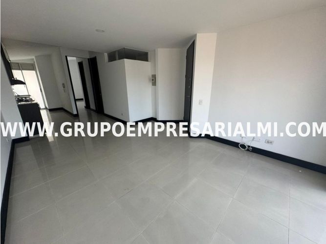 Apartaestudio en  Arriendo en Laureles, Medellín - Imagen 1
