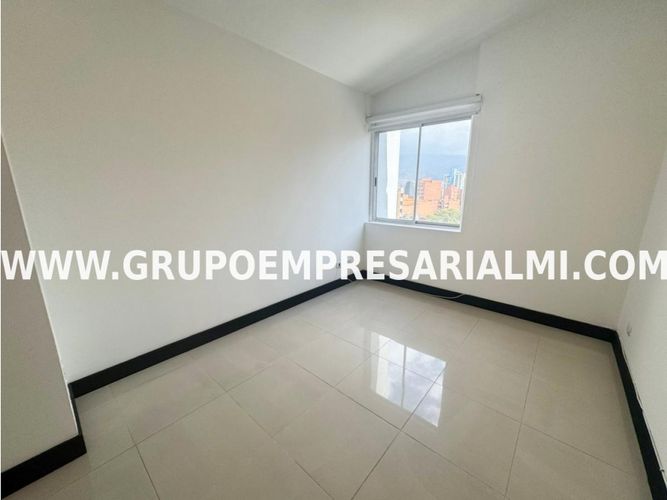 Apartaestudio en  Arriendo en Laureles, Medellín - Miniatura 11