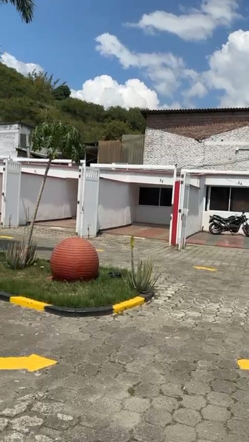 Edificio en  Venta en Arroyohondo, Yumbo - Miniatura 14