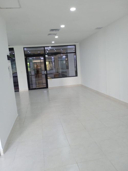 Local en  Arriendo en El Poblado, Medellín - Miniatura 3