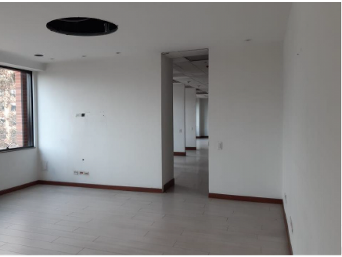 Oficina en arriendo en Zona chapinero, Bogotá - Miniatura 4