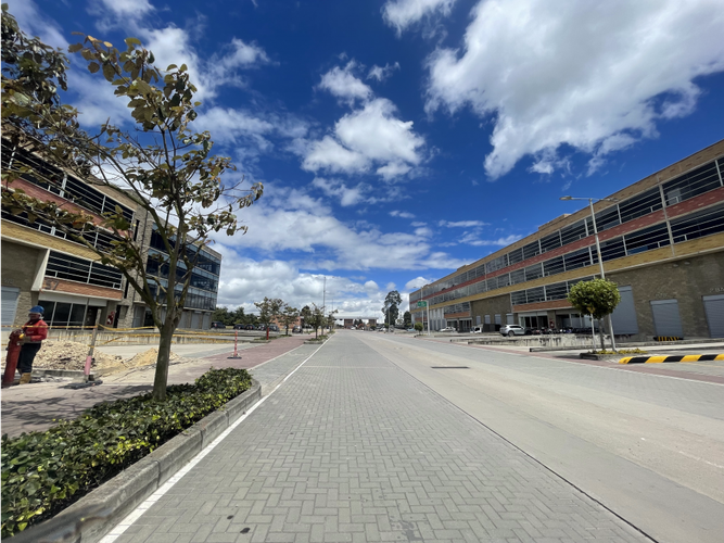 Edificio en  Venta en Cota - Imagen 1