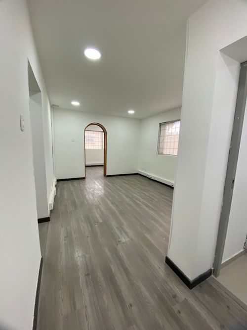 Oficina en arriendo en Teusaquillo, Bogotá - Miniatura 10