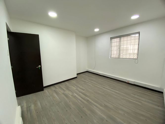 Oficina en arriendo en Teusaquillo, Bogotá - Miniatura 12