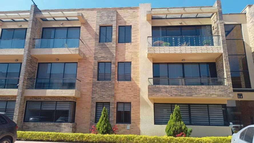 Apartamento en  Venta en Alcala, Mosquera - Miniatura 2