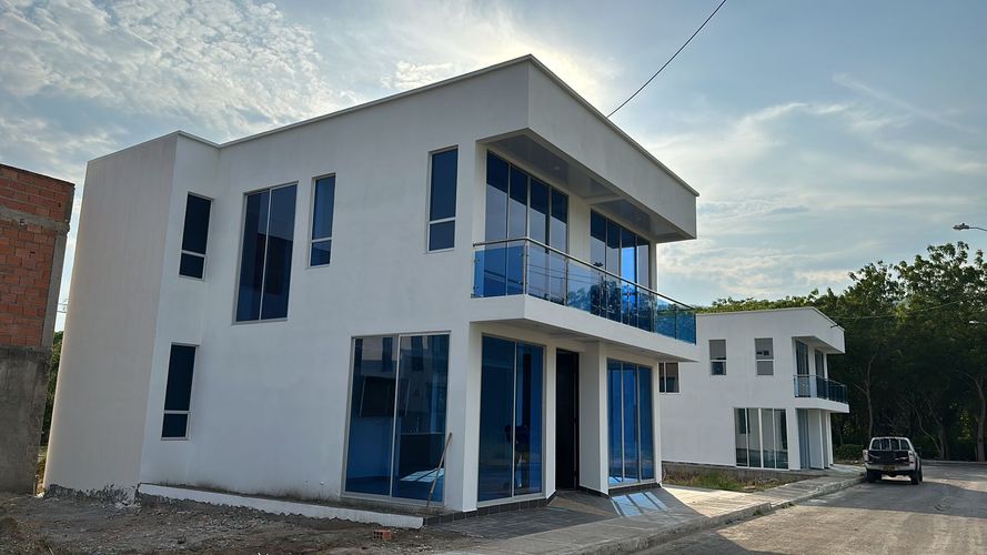 Casa en  Venta en Girardot - Imagen 1