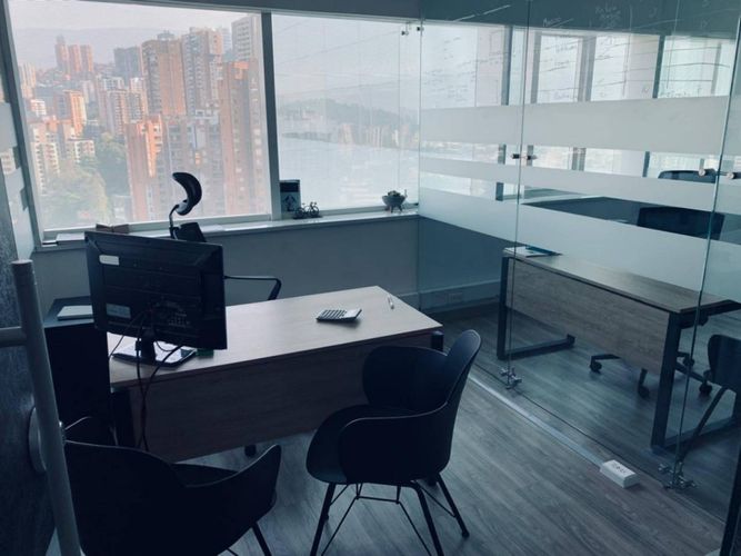 Oficina en  Arriendo en El Poblado, Medellín - Miniatura 4