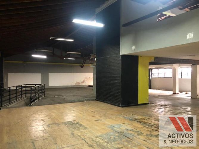 Local en  Arriendo en El Poblado, Medellín - Miniatura 4