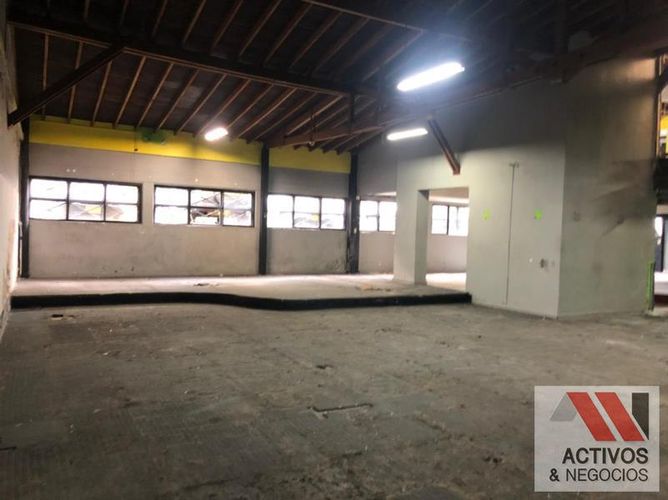 Local en  Arriendo en El Poblado, Medellín - Miniatura 8